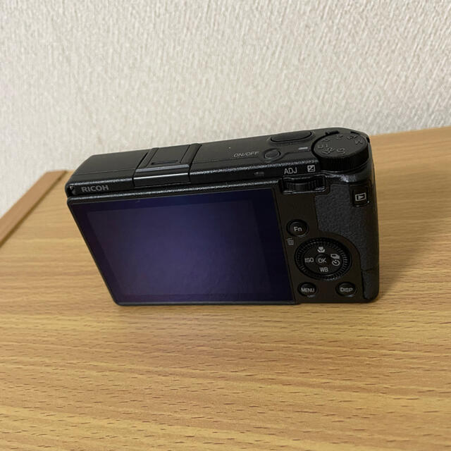 RICOH(リコー)のGR3  バッテリー合計3つ スマホ/家電/カメラのカメラ(コンパクトデジタルカメラ)の商品写真