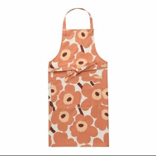 マリメッコ(marimekko)のマリメッコ　marimekko エプロンアプリコットオフホワイトウニッコキッチン(収納/キッチン雑貨)