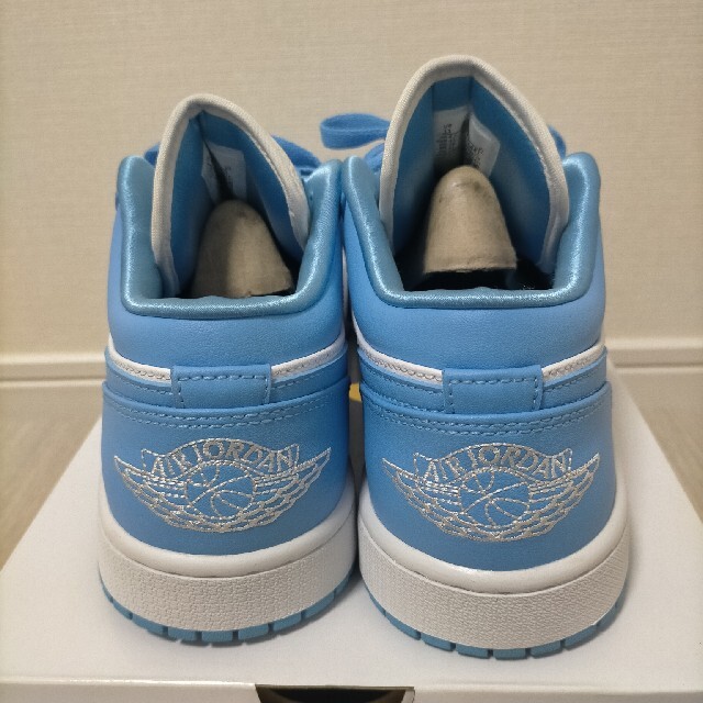 NIKE(ナイキ)のW28cm 国内正規 ナイキ エアジョーダン 1 Low UNC メンズの靴/シューズ(スニーカー)の商品写真