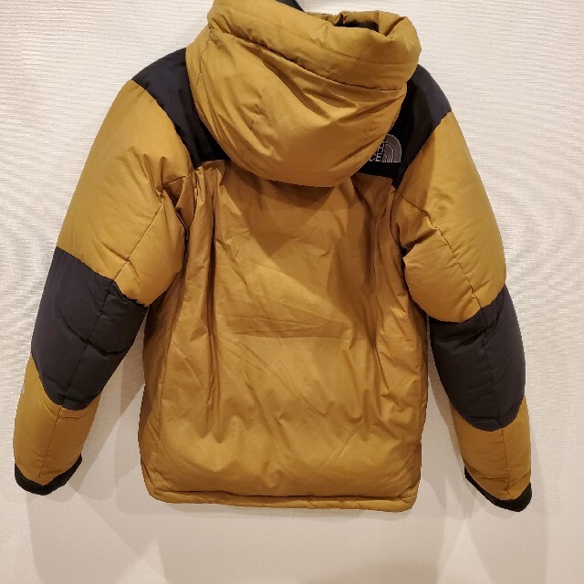 THE NORTH FACE(ザノースフェイス)のTHE NORTH FACE バルトロライトジャケット ブリティッシュカーキ S メンズのジャケット/アウター(ダウンジャケット)の商品写真