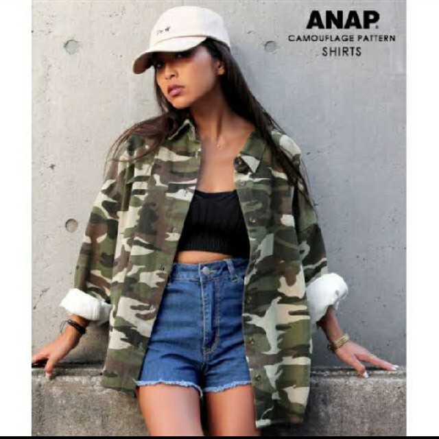 ANAP(アナップ)の カモフラ 迷彩  シャツ レディースのトップス(シャツ/ブラウス(長袖/七分))の商品写真