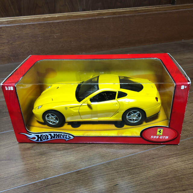 未開封未展示品 1/18 フェラーリ599GTB ic.sch.id