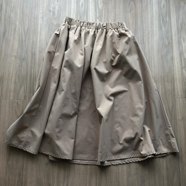 tocco(トッコ)のピエロ Pierrot  ソフトタフタ素材 フレアスカート レディースのスカート(ひざ丈スカート)の商品写真