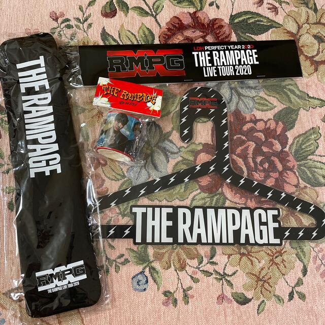 THE RAMPAGE(ザランページ)のTHE RAMPAGE アクリルハンガー フォトテープ フラッグケース 3点 エンタメ/ホビーのタレントグッズ(ミュージシャン)の商品写真