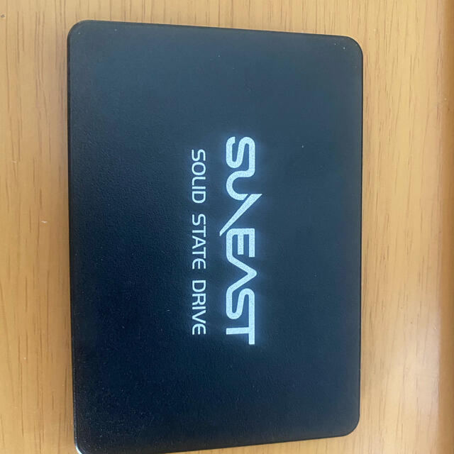 SSD 1TB SATA 7mm 2.5インチ SUNEAST 未使用近い スマホ/家電/カメラのPC/タブレット(PCパーツ)の商品写真