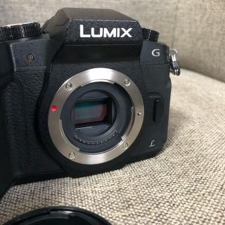 パナソニック(Panasonic)の美品　lumix g8 ルミックス本体(ミラーレス一眼)