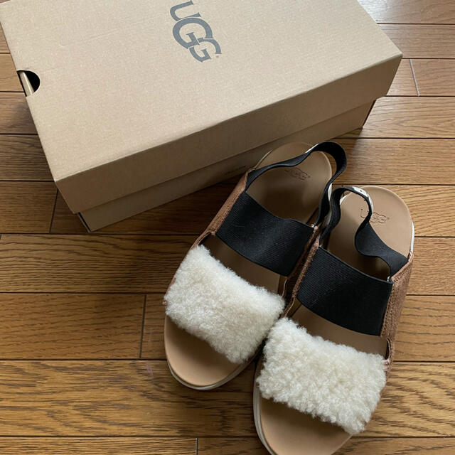 UGG(アグ)のカニパン様　専用 レディースの靴/シューズ(サンダル)の商品写真