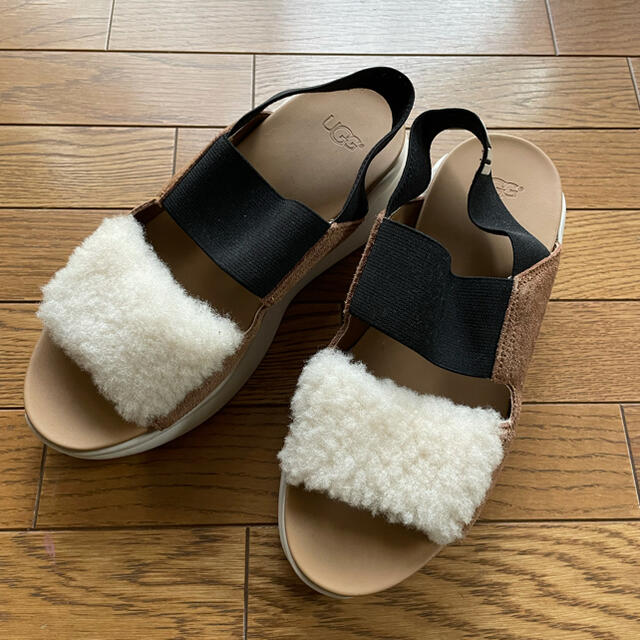 UGG(アグ)のカニパン様　専用 レディースの靴/シューズ(サンダル)の商品写真