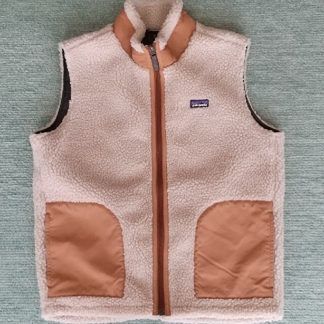 patagonia(パタゴニア)のpatagonia Kids Retro-X Vest レディースのトップス(ベスト/ジレ)の商品写真