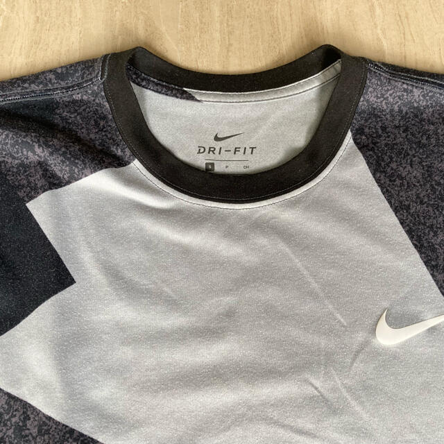 NIKE(ナイキ)のNIKE ドライ　Tシャツ キッズ/ベビー/マタニティのキッズ服男の子用(90cm~)(Tシャツ/カットソー)の商品写真