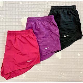 ナイキ(NIKE)のNIKE ランニングショートパンツ ３枚セット（黒のみサイズ違）(ウェア)