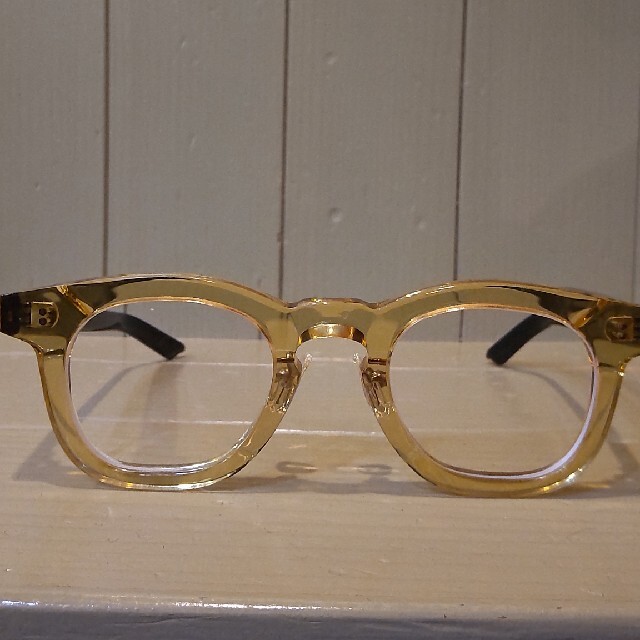 クリアイエローとブラックのメガネ メンズのファッション小物(サングラス/メガネ)の商品写真