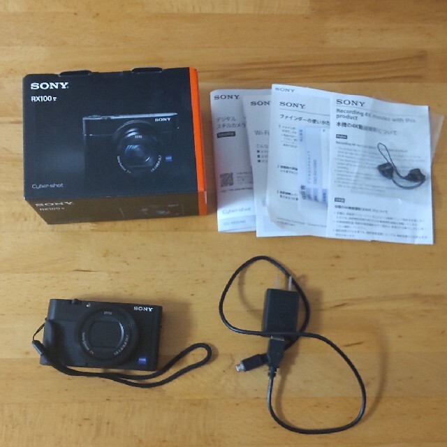 SONY Cyber-shot DSC-RX100M5-