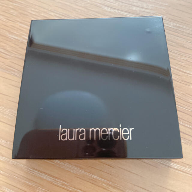 laura mercier(ローラメルシエ)のローラメルシエ　ブラッシュカラーインフュージョン05 フレスコ コスメ/美容のベースメイク/化粧品(チーク)の商品写真