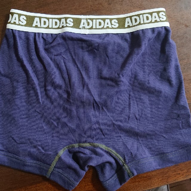 adidas(アディダス)のadidas 150 ボクサーパンツ キッズ/ベビー/マタニティのキッズ服男の子用(90cm~)(下着)の商品写真