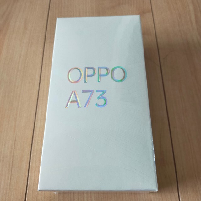 OPPO(オッポ)のOPPO A73 新品未開封＋手帳型ケース付 スマホ/家電/カメラのスマートフォン/携帯電話(スマートフォン本体)の商品写真