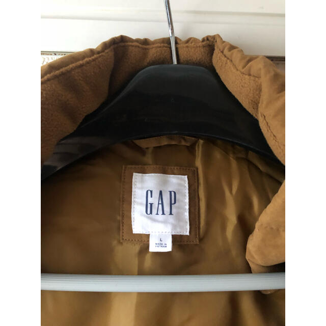 GAP(ギャップ)のGAPダウンベスト未使用 メンズのジャケット/アウター(ダウンベスト)の商品写真