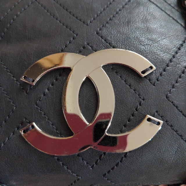 CHANEL(シャネル)の☆CHANELチェーンショルダートートバッグ☆ レディースのバッグ(ショルダーバッグ)の商品写真