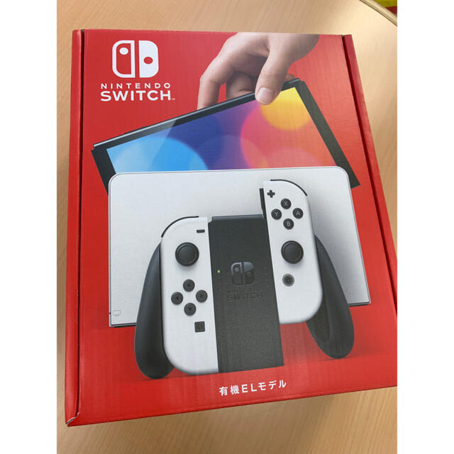 新型　Nintendo Switch ニンテンドー　スイッチ　本体　有機EL