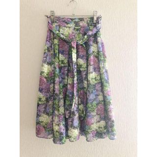 TOCCA - 【新品】ニコライバーグマンコラボ 花柄フレアスカート 紫陽花 ...