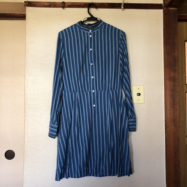 A.P.C(アーペーセー)のA.P.C. アーペーセー　ワンピース　シャツワンピース  ストライプ レディースのワンピース(ひざ丈ワンピース)の商品写真