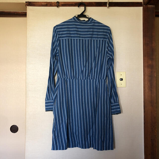 A.P.C(アーペーセー)のA.P.C. アーペーセー　ワンピース　シャツワンピース  ストライプ レディースのワンピース(ひざ丈ワンピース)の商品写真