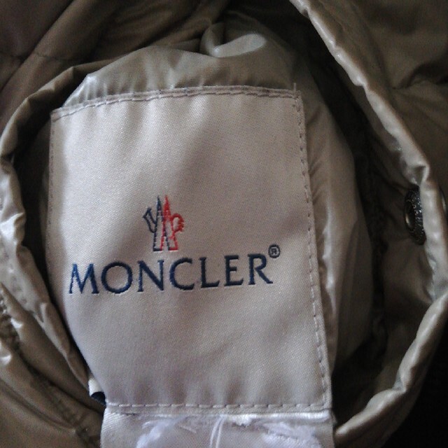 MONCLER(モンクレール)の２５日限定売り切り価格！正規モンクレールダウン！リバーシブル メンズのジャケット/アウター(ダウンジャケット)の商品写真