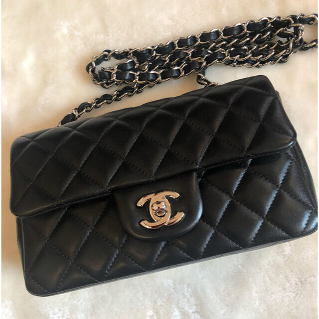 CHANEL(シャネル)のミニー様　専用　シャネル　ミニマトラッセ　20センチ　ブラック　美品 レディースのバッグ(ショルダーバッグ)の商品写真