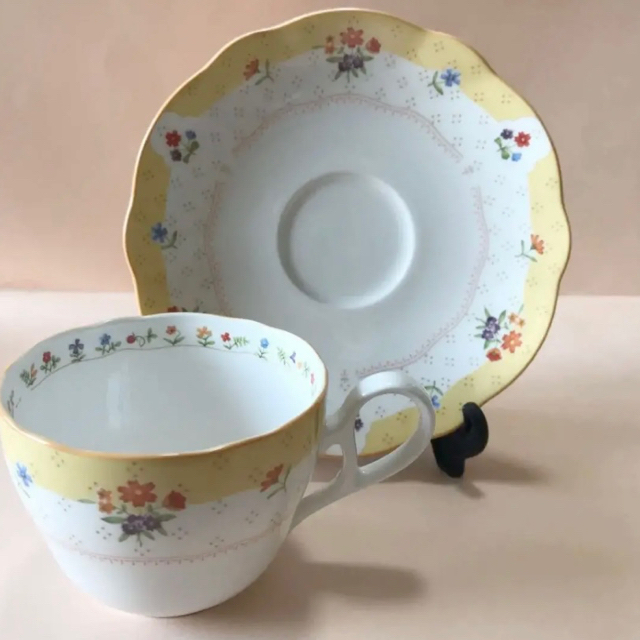 Noritake(ノリタケ)のトゥルーラブ　カップ&ソーサー  インテリア/住まい/日用品のキッチン/食器(グラス/カップ)の商品写真