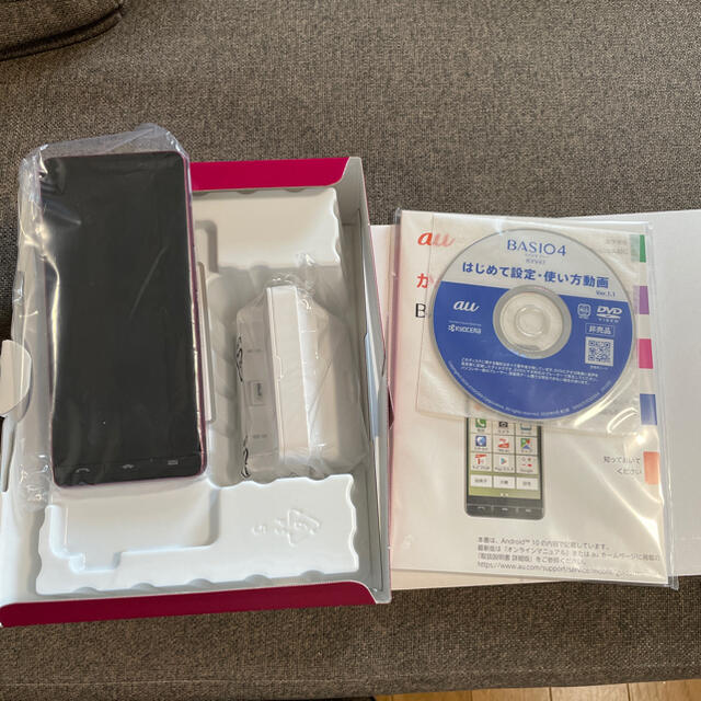 KYOCERA BASIO4 KYV47 ワインレッド