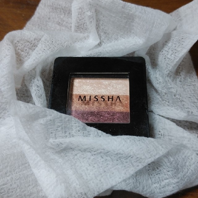 MISSHA(ミシャ)のinnisfree  MISSHA  アイシャドウセット コスメ/美容のベースメイク/化粧品(アイシャドウ)の商品写真