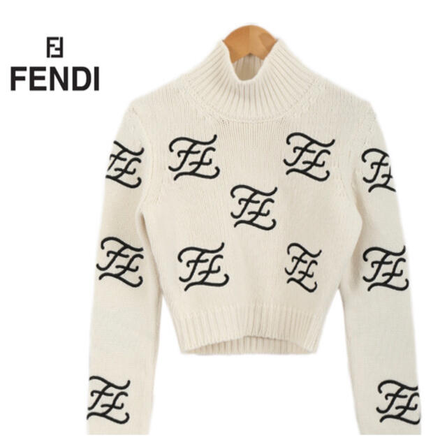 FENDI  20ss クロップド プルオーバー FFロゴセーター　ホワイト