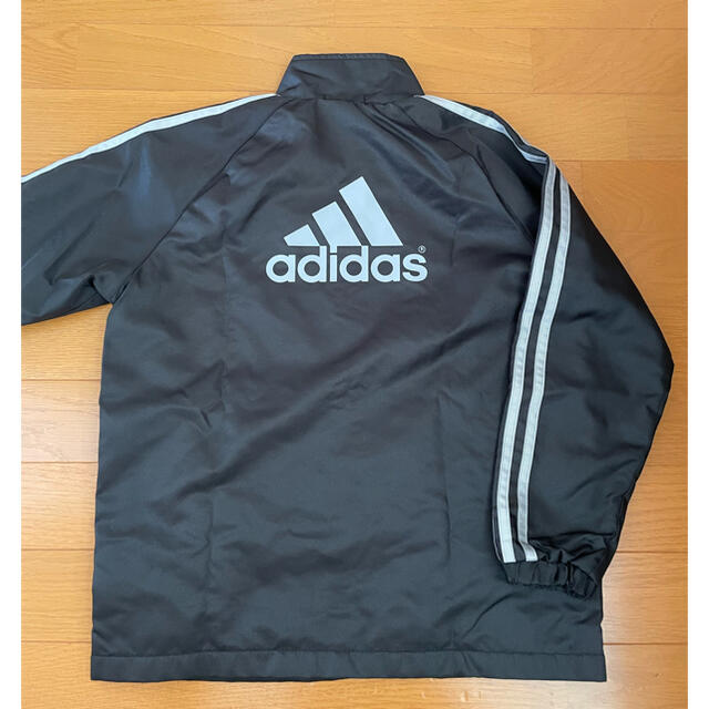 adidas(アディダス)の値下げ　adidas アディダス　シャカシャカジャージ　130cm キッズ/ベビー/マタニティのキッズ服男の子用(90cm~)(ジャケット/上着)の商品写真