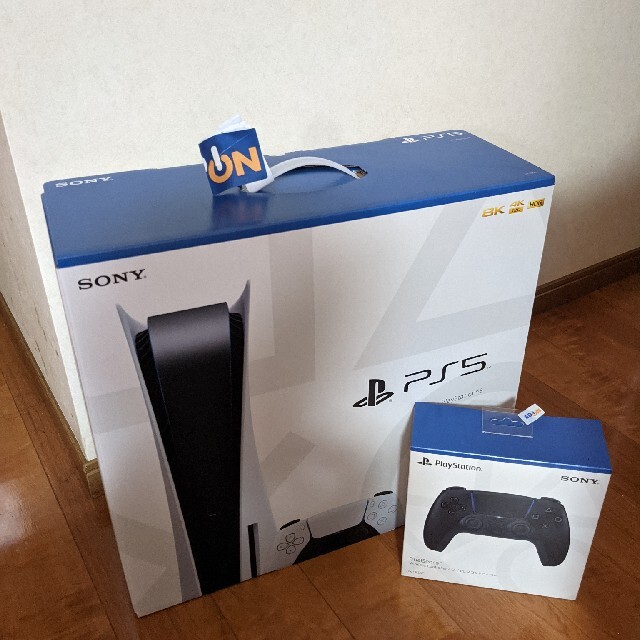 新品・未開封　PlayStation5本体＋コントローラー