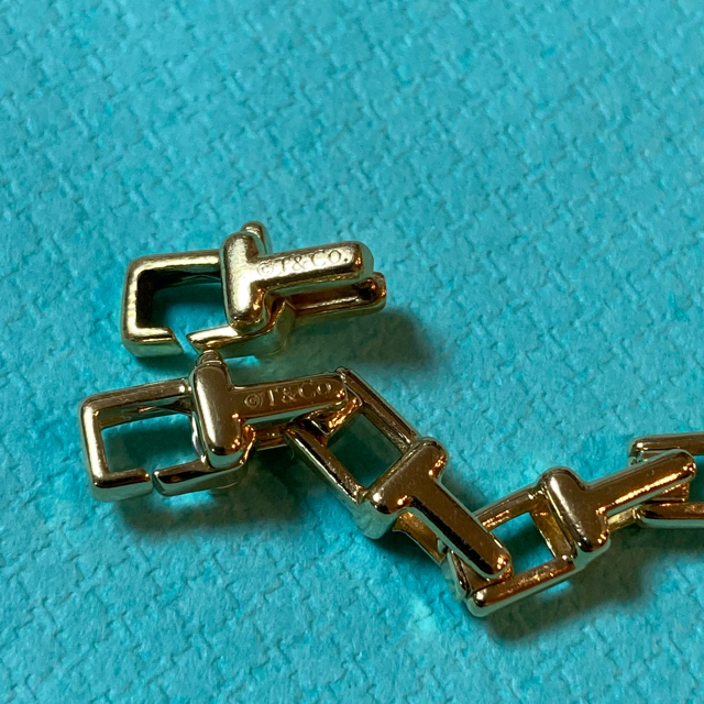 Tiffany & Co.(ティファニー)のティファニー　Tナローチェーンブレスレット レディースのアクセサリー(ブレスレット/バングル)の商品写真