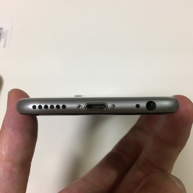 iPhone(アイフォーン)のIPHONE 6  ソフバンク　64GB スマホ/家電/カメラのスマートフォン/携帯電話(スマートフォン本体)の商品写真