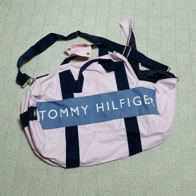 TOMMY HILFIGER(トミーヒルフィガー)のTOMMY HILFIGER バッグ レディースのバッグ(ボストンバッグ)の商品写真