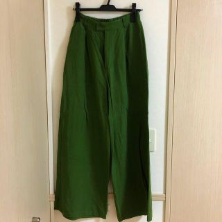 マウジー(moussy)のmoussy ワイドパンツ 美品　グリーン(カジュアルパンツ)