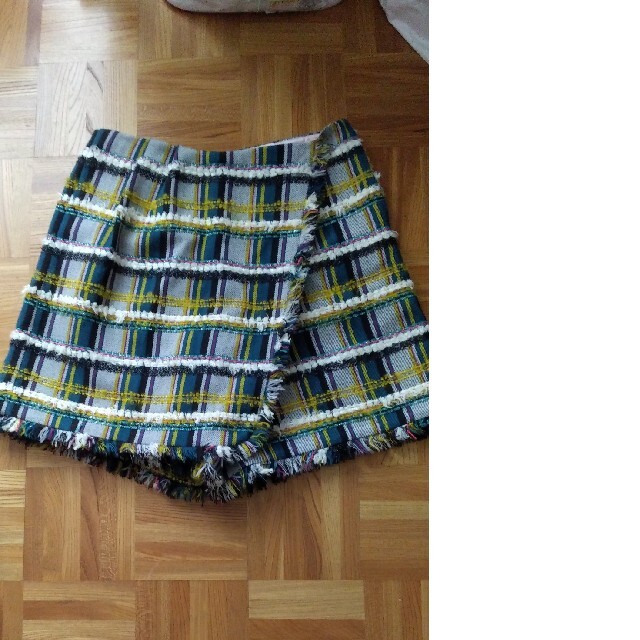 Chesty(チェスティ)のchesty Miss Adora　ツイード  ラップショートパンツ　シャネル レディースのスカート(ひざ丈スカート)の商品写真