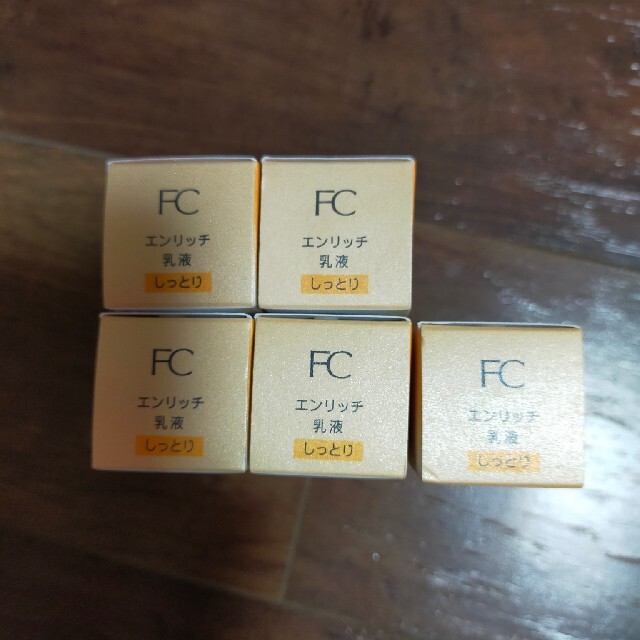 FANCL(ファンケル)のクローバーイースター様専ファンケル エンリッチ 乳液 II しっとり(30ml) コスメ/美容のスキンケア/基礎化粧品(乳液/ミルク)の商品写真