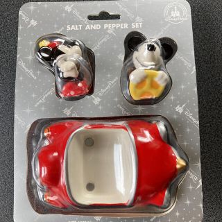 ディズニー(Disney)のSALT AND PEPPER SET(調味料)