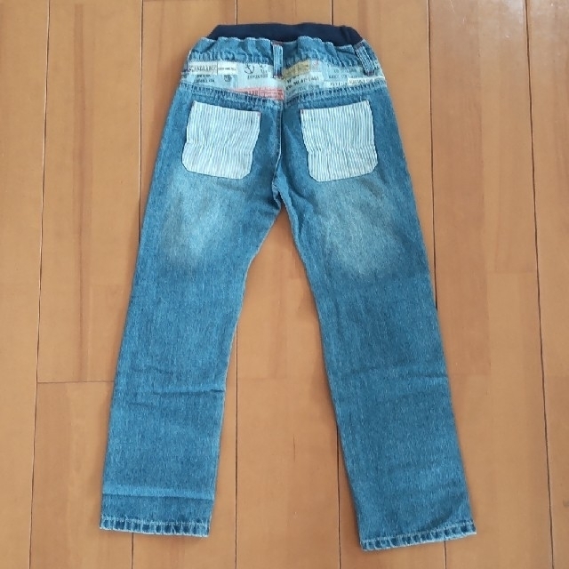 Thrift Standard  デニムパンツ１３０ キッズ/ベビー/マタニティのキッズ服男の子用(90cm~)(パンツ/スパッツ)の商品写真