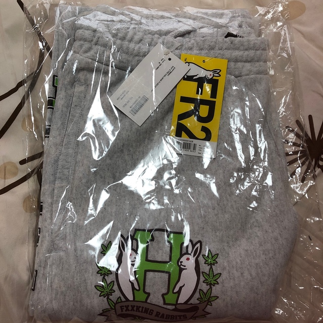 最終出品！HUF with #FR2 COLLEGE SWEA グレーM