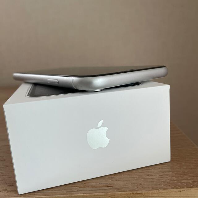 Apple ホワイト SIMフリーの通販 by ううんかな's shop｜アップルならラクマ - iPhone XR 64GB 超激安低価