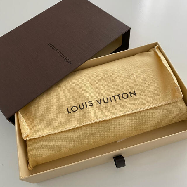 LOUIS VUITTON(ルイヴィトン)のルイヴィトン　長財布　黄色 レディースのファッション小物(財布)の商品写真