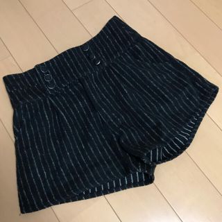 イング(INGNI)のINGNI 黒ショートパンツ(ショートパンツ)