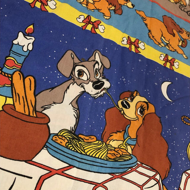 Disney(ディズニー)の🌜ビンテージ 布団カバー🌛わんわん物語　パスタ　シーツ ハンドメイドの素材/材料(生地/糸)の商品写真