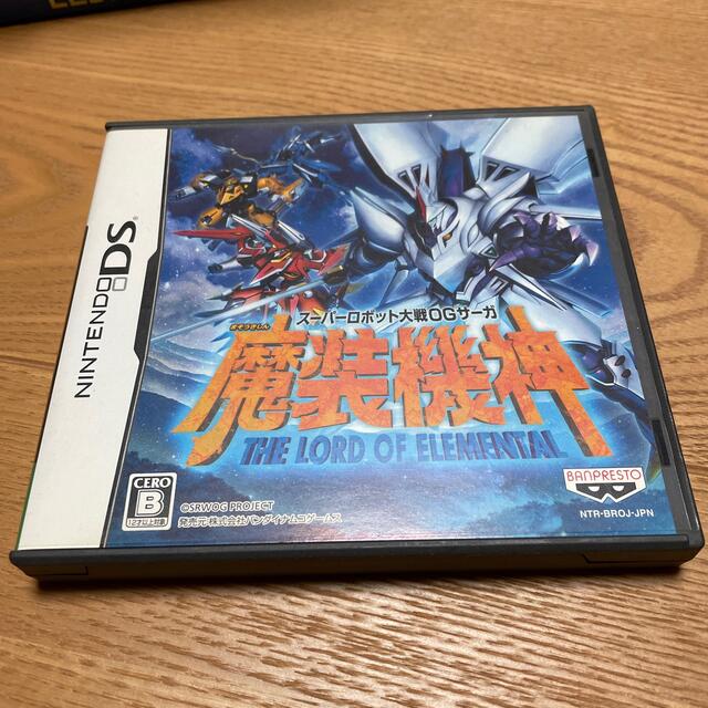 ニンテンドーDS(ニンテンドーDS)のスーパーロボット大戦OGサーガ 魔装機神 ザ・ロード・オブ・エレメンタル DS エンタメ/ホビーのゲームソフト/ゲーム機本体(携帯用ゲームソフト)の商品写真