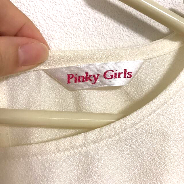 PinkyGirls(ピンキーガールズ)のPinky Girls ベルスリーブカットソーブラウス レディースのトップス(シャツ/ブラウス(長袖/七分))の商品写真