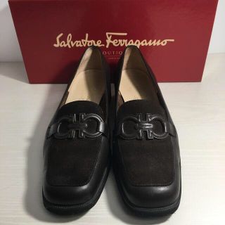 サルヴァトーレフェラガモ(Salvatore Ferragamo)のフェラガモ　ローファー(ローファー/革靴)